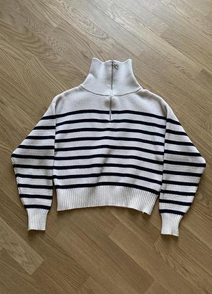 Светр з високою горловиною zara