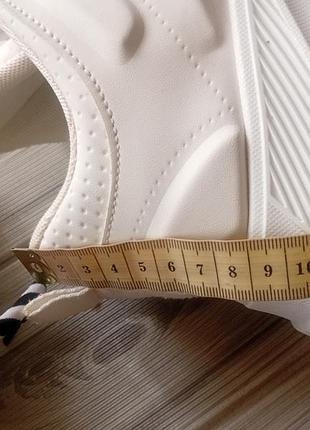 Кросівки 3 d елементами. 43 разм. 7