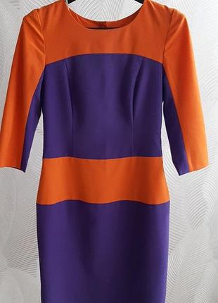 Яскрава сукня-футляр