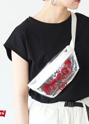 Прозора бананка сумочка levi’s