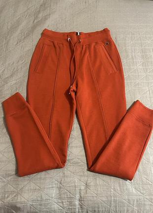 Новые спортивные штаны брюки tommy hilfiger размер-xs-s