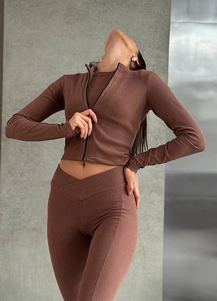 Жіночий спортивний костюм трійка з топом