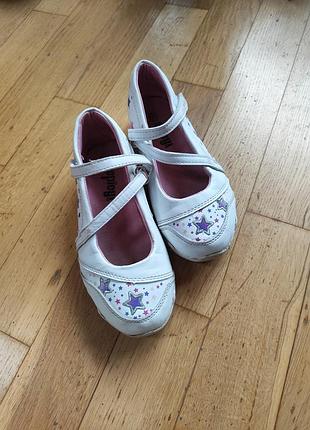 Кеди, балетки