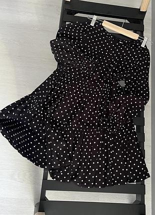 Стильное платье с длинным рукавом