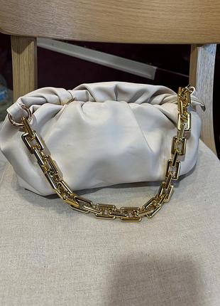 Стильная сумка в стиле bottega veneta