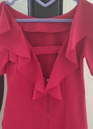 Очень красивое платье красное платье