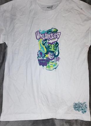 Біла футболка з принтом