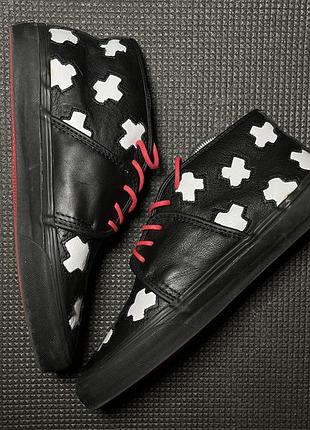 Шкіряни кеди vans в колаборації