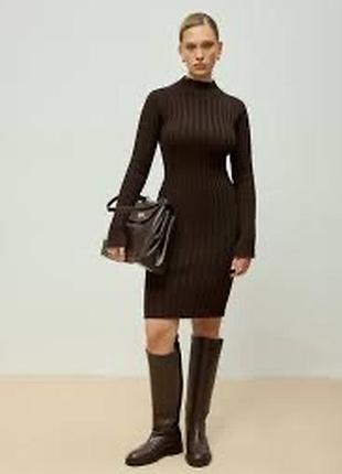 Сукня  в рубчик шоколадна !