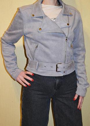 Серая замшевая куртка косуха ветровка stradivarius