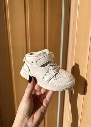 Кросівки дитячі apawwa