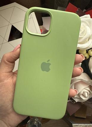 Чохол на айфон 13