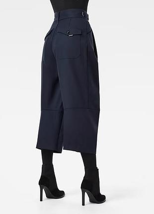 Широкі класичні шерстяні брюки з костюмної тканини