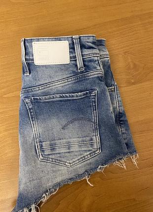 Жіночі шортики, короткі