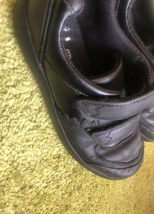 Кроссовки оригинал, кросовки кросівки. кожа 34 встелька 21 см. clarks