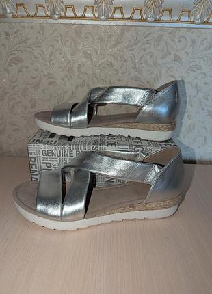 Gabor босоножки кожа 39 р по губам 26.5 см ширина 9 см танкетка 3 см