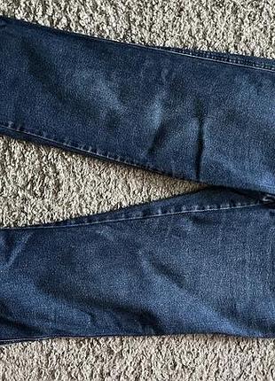 Продаються джинси жіночі