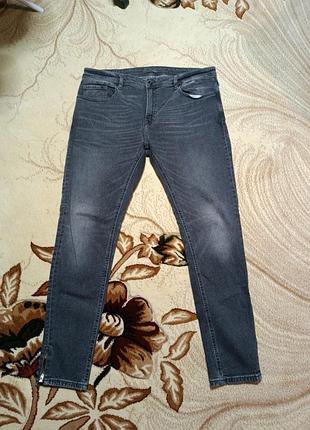 Оригинальные мужские джинсы zara 46
