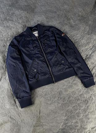 Женский бомбер/куртка/ветровка tommy hilfiger