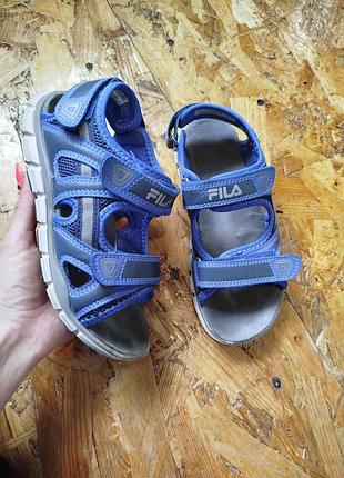 Босоніжки сандалі сандалії fila