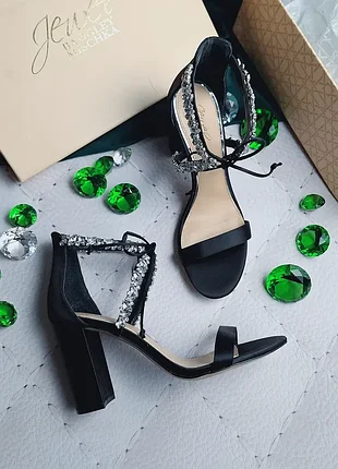 Badgley mischka оригінал чорні сатинові вечірні босоніжки з стразами на підборах