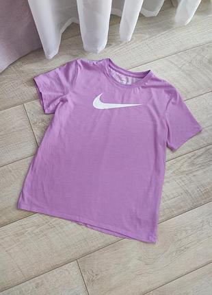 Оригінальна футболка від nike р. м