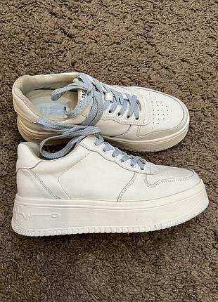 Кожаные белые кроссовки 👟