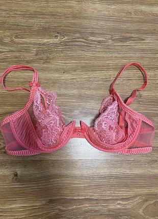 Бюстгальтер