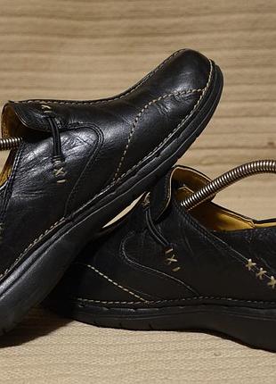 Легкие фирменные черные кожаные туфельки clarks unstructured. 6 d ( 25,8 см.)