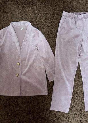 Стильний жіночий костюм (піджак + штани)