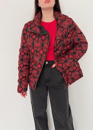 Шикарний пуховик desigual