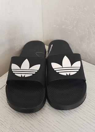 Шлепанцы adidas