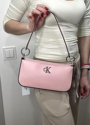 Оригінал сумка-багет calvin handbag Klein Kids Hoods & Sweatshirts. minimal monogram collection.