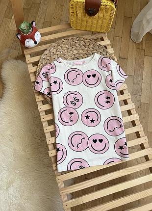 Гарненька футболочка на дівчинку