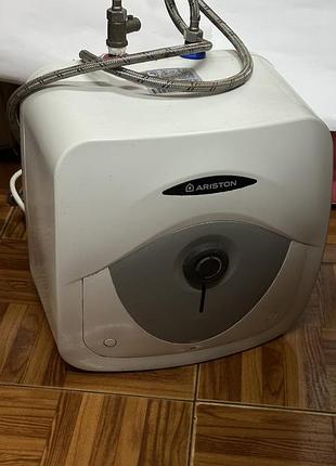 Бойлер 15 літрів ariston