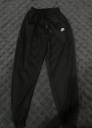 Спортивні штани nike нові