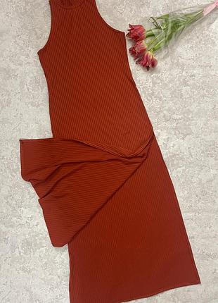 Платье длинное с разрезами