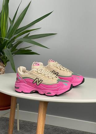 Женские кроссовки new balance 1000 tan pink green