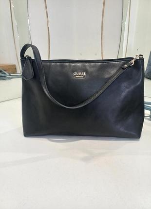 Содержимое сумка guess