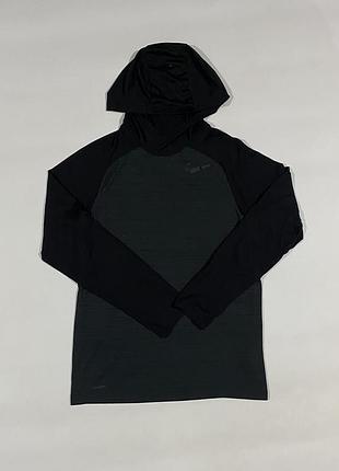 Спортивна футболка з довгим рукаво nike size m