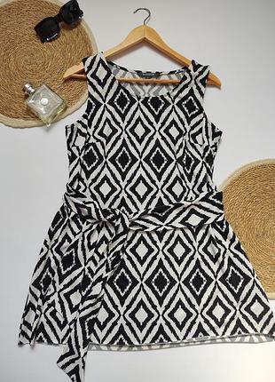 Удлиненная майка с пояском