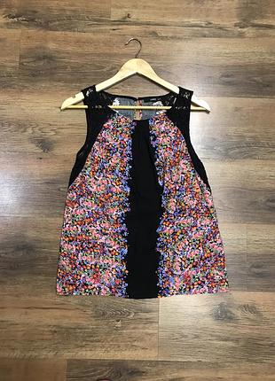 Дуже красива блуза