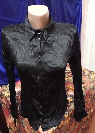 Сатиновая черная рубашка