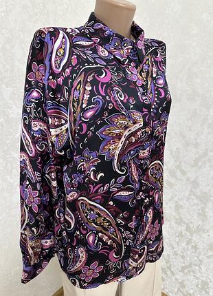 Стильная атласная рубашка в интересный принт9 фото