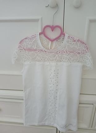 Блузка  б/у футболочка benini молочного кольору на дівчинку 152 стан нової