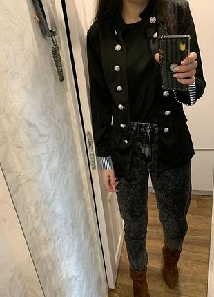 Черный пиджак без подкладки