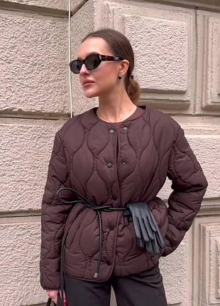 Стьобана куртка у стилі зараз