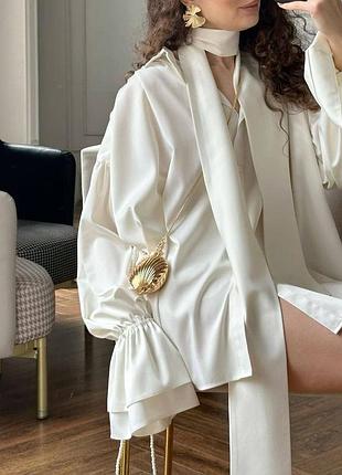 Женская шелковая рубашка с шарфиком поясом рукавами широкими клеш праздничная трендовая белая молочная красная