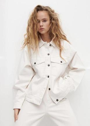 Куртка джинсова