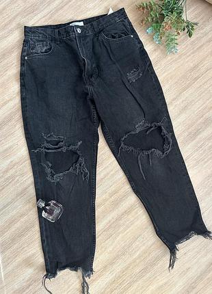 Джинсы рваные bershka